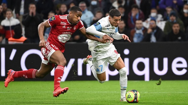 Nhận định Brest vs Marseille 22h00 ngày 17/8 (Ligue 1 2024/25). Hãy đến B52 cá cược bóng đá .